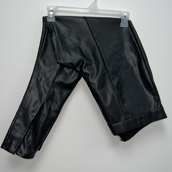 Sofia Vergara Rosa Faux Leather Sleek Zip Hem Jegging - Picture 5 of 11